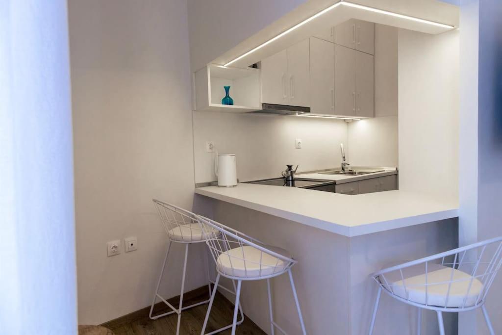 Cozy Studio In The Heart Of City 코모티니 외부 사진